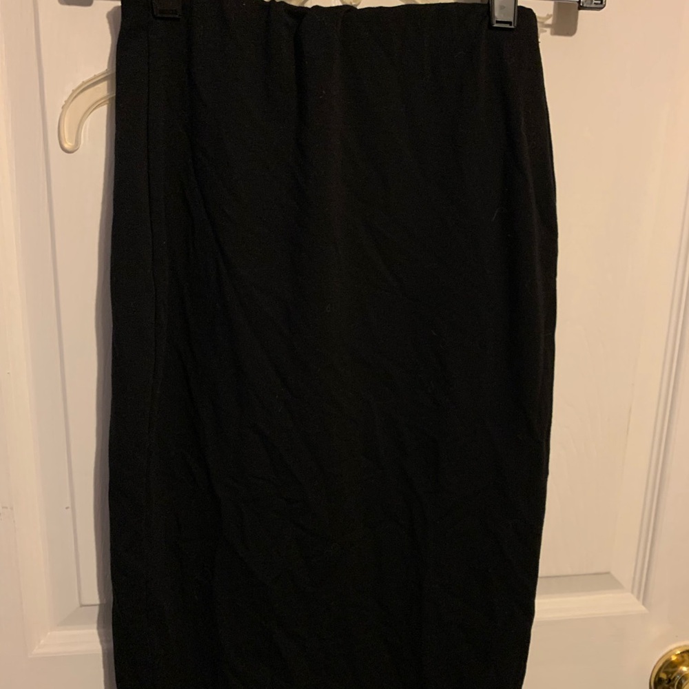 Black pencil stretchy skirt